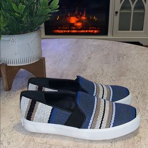 Vince Slip ons